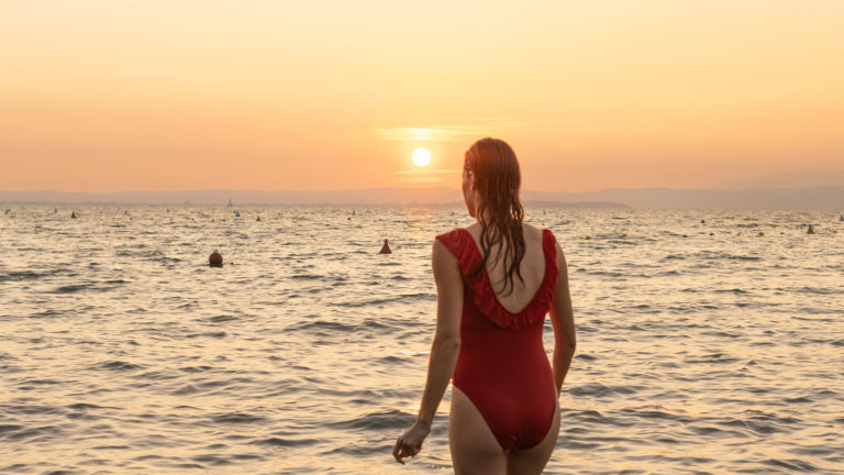 NINA – LAZISE EVENING BEACH