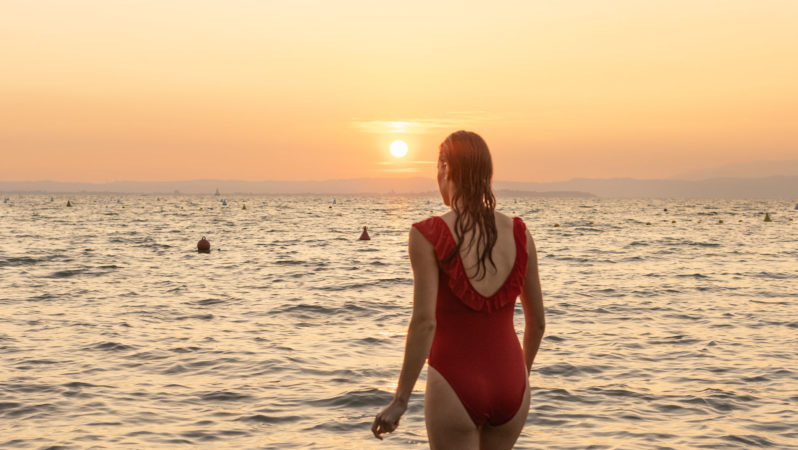 NINA – LAZISE EVENING BEACH